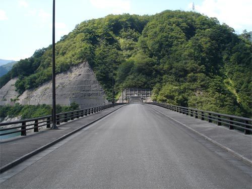 臼中ダム