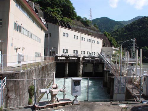 大井川ダム: ダムの風景